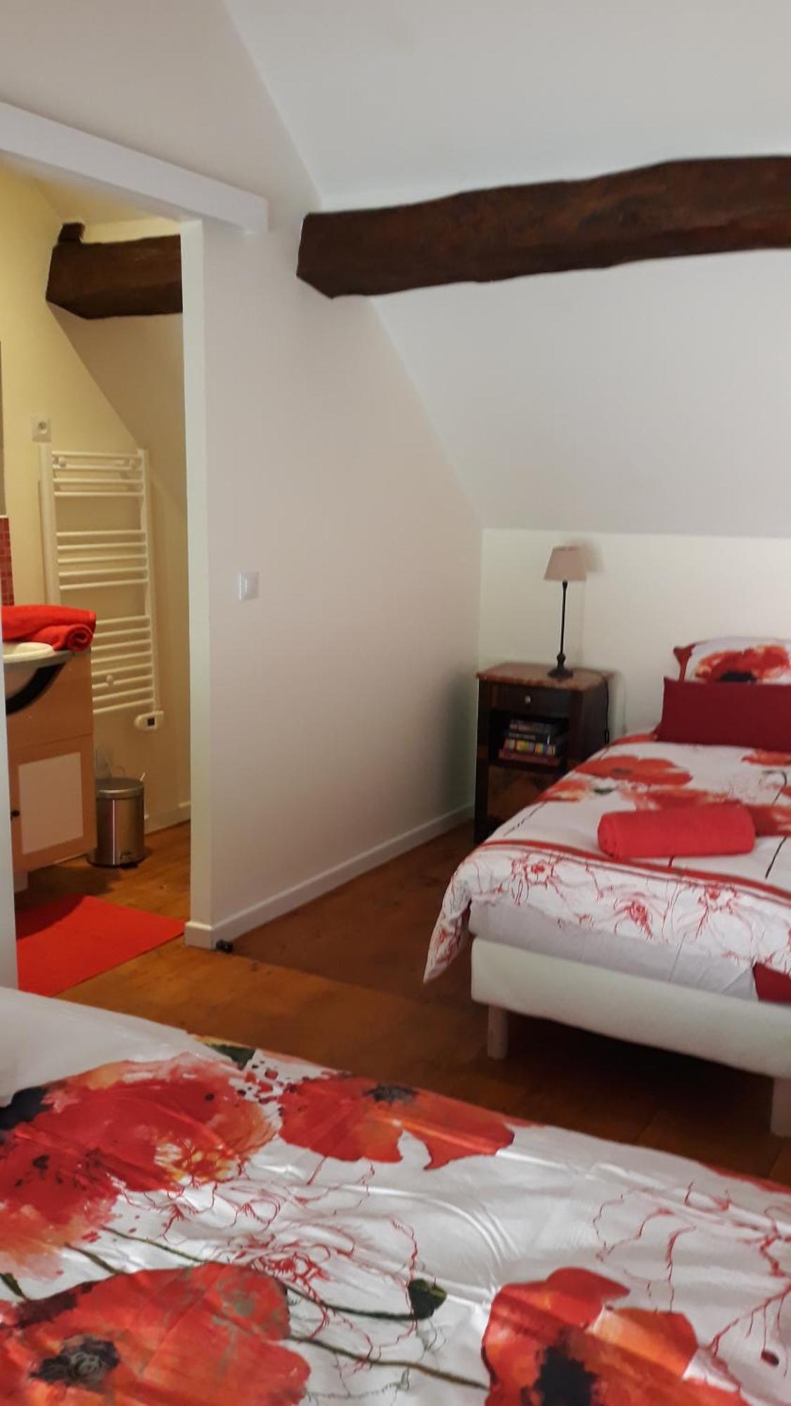 La Maison Rose: Lieu Atypique Hotel Nemours Luaran gambar